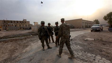快讯！美国为首的联军确认：火箭弹袭击两个伊拉克军事基地，但无美军伤亡