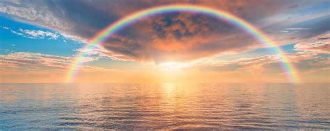 看到彩虹的句子 ，愿所有的美好都能如期而至。雨后彩虹更美丽更辉煌_微说说