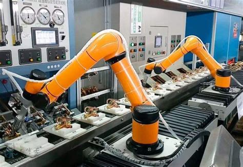 2019中国国际机器人展来了！三分钟让你了解协作机器人新本领新闻媒体