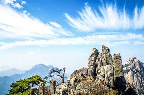 即日起，安徽居民免费活动游览黄山风景区需实名预约 - 西部网（陕西新闻网）