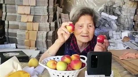 74岁彝族老奶奶体验新零售，意外展露出惊人的烘培天分-天下网商-赋能网商，成就网商