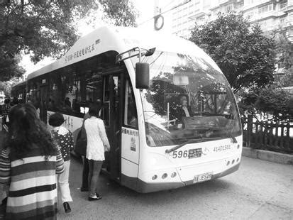无线纯电力公交车“驾到”江城 目前有十辆试运营_湖北频道_凤凰网