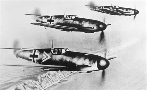 二战秘闻：德国也有“神风特攻队” 专门攻击盟军轰炸机和桥梁_凤凰网