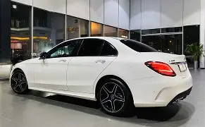 Mercedes C300 的图像结果
