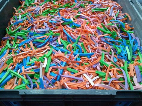 七年“限塑令”效果如何？塑料回收造粒意义重大张家港市普瑞塑胶机械有限公司