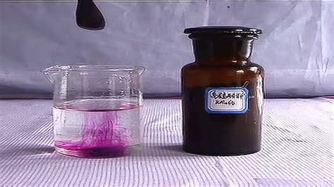 高锰酸钾与草酸滴定实验
