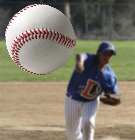 阳光下的职业棒球大竞技场素材-高清图片-摄影照片-寻图免费打包下载