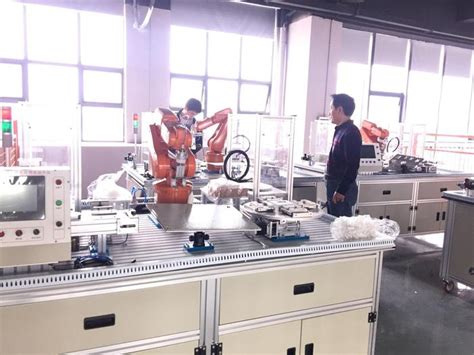 第四届安徽省大学生工业机器人应用大赛在我校顺利举行