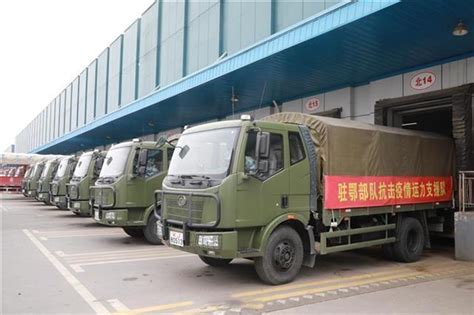 改革开放40周年之回顾中国军车的风采:东风卡车 重汽HOWO-爱卡汽车