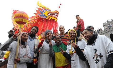德清：外国友人学习打鼓舞狮 体验中国传统文化魅力-影像中心-浙江在线