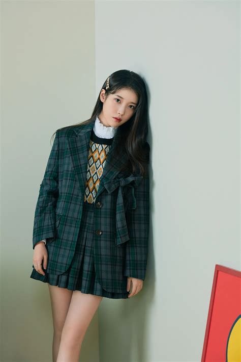 IU for Handu (HSTYLE) Clothing Store 2020 FW | Kpopping
