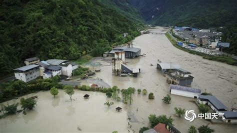 四川雅安芦山县遭遇大暴雨 房屋被淹几乎没顶-图片频道