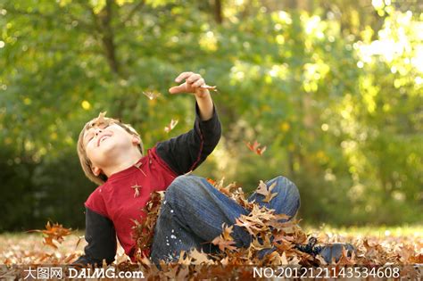 大笑的外国小孩摄影图__儿童幼儿_人物图库_摄影图库_昵图网nipic.com