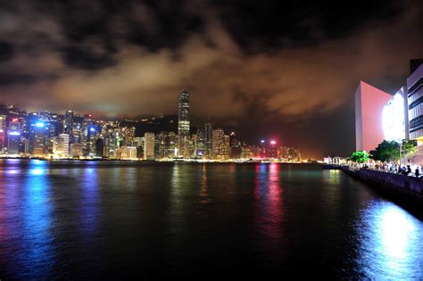 【香港维多利亚海湾夜景摄影图片】香港风光摄影_碧水蓝天_太平洋电脑网摄影部落