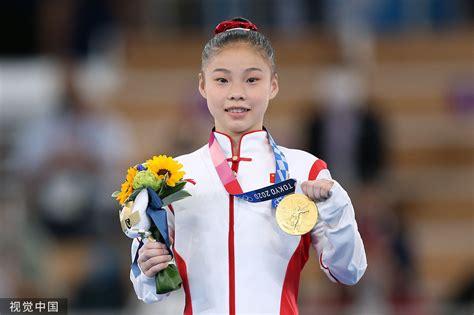 18岁奥运冠军管晨辰确定退役，因“袋鼠摇”爆红_凤凰网体育_凤凰网