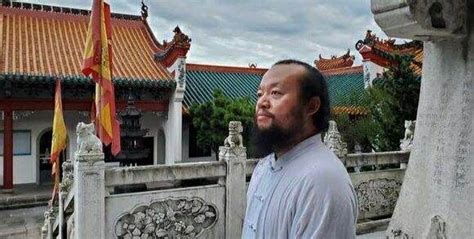 通过易经取名字的名人,中国易经大师排名廖墨香 - 逸生活