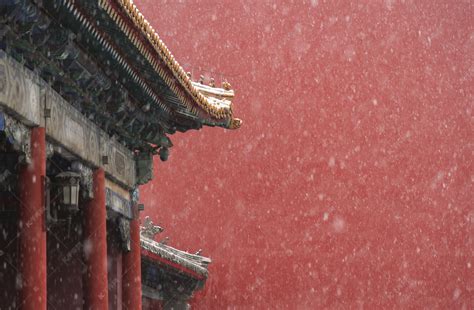 下雪的故宫红墙白雪历史古建摄影图高清摄影大图-千库网