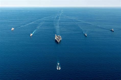美日韩即将军演，3艘中国舰船直冲日本海，给美日韩打预防针_凤凰网视频_凤凰网
