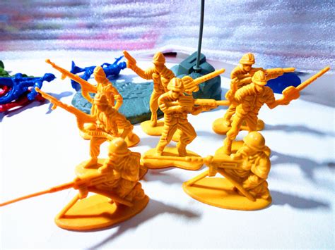 实力工厂批发推荐二战塑料兵人玩具大士兵混批夜市地摊抽奖小玩具-阿里巴巴