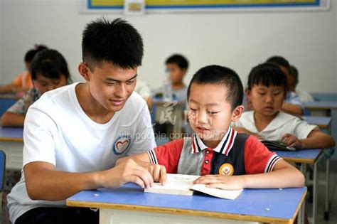 安徽铜陵：乡村小学开展暑期学生托管服务-人民图片网