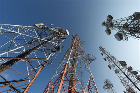第五代移动通信（5G）基站的定位精度和全球导航卫星系统（GNSS）相比能达到多少？ - 知乎