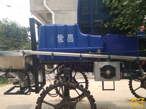 丰诺产品 / 自走式喷杆喷药机-富锦市丰诺植保机械制造有限公司
