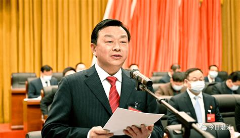 潜江市第八届人民代表大会第六次会议开幕！_发展