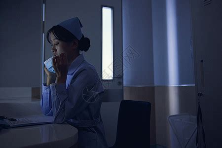 让老年患者逾越就医的“数字鸿沟” 武汉大学人民医院“人文+科技”破解新型“就医难”_武汉_掌上武汉手机客户端