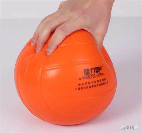 气排球基本技术有哪些(气排球的基本技术有哪几大类)