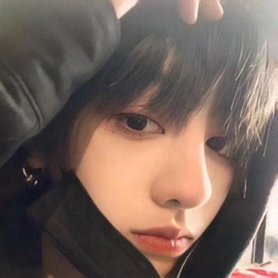 冷酷非主流男生头像