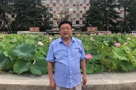 张敬泽表情包图片