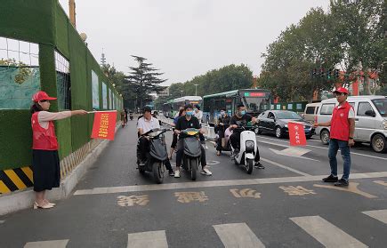 市公安局领导上路执勤推进交通秩序整治工作_图片新闻_ 南京市公安局