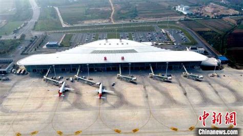 湖北襄阳机场29日恢复运营 首日至少通航12个城市_手机新浪网