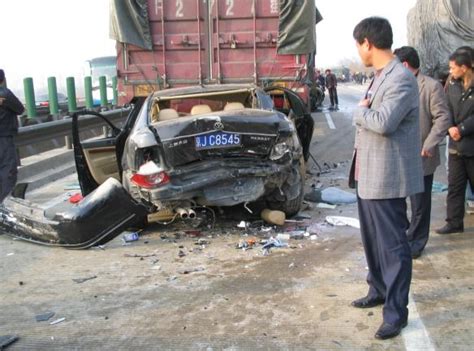 4月30日宁夏特大交通事故导致18死7伤(图文)·中国道路运输网