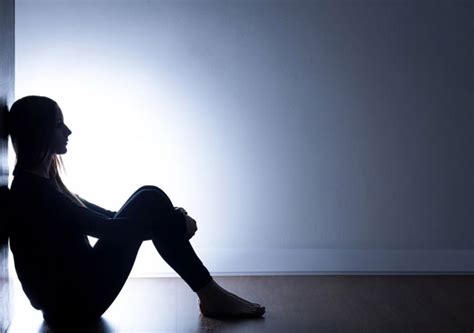 抑郁症患者休息在家，可以自愈吗？-长沙新概念心理咨询及催眠疗法推广中心