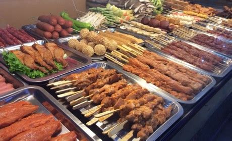 虹口这家日售3000串“小肉”的网红炸串店，如今却面临着幸福的烦恼…… - 周到上海