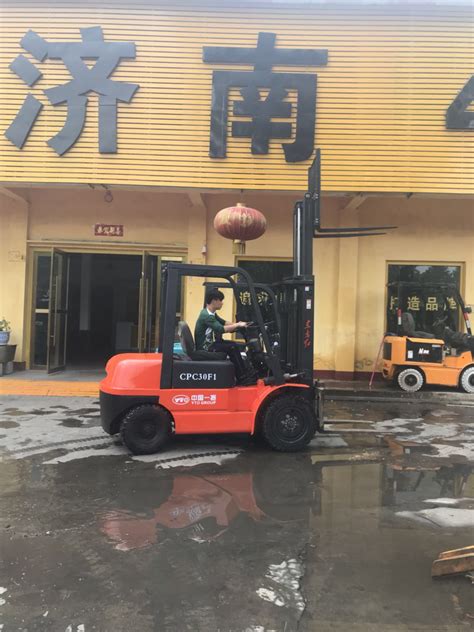 柴油内燃式叉车HD45-7E_上海积浦