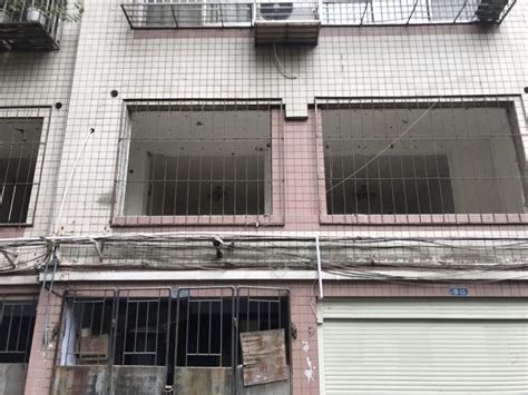 6家住户集体装修 业主疑是破墙开店！ - 成都 - 无限成都-成都市广播电视台官方网站