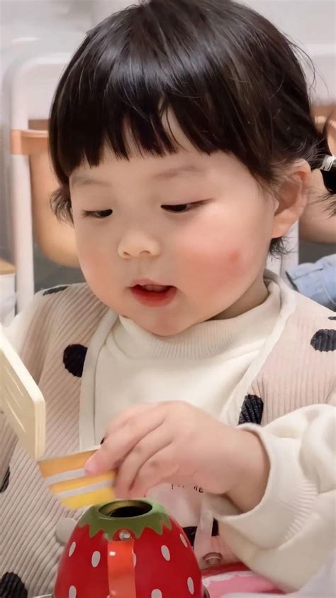 地铁上的非主流小孩头像