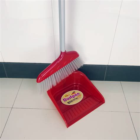 直供家用塑料扫把 簸箕 居家扫帚清洁组合 软毛地板扫把簸箕套装-阿里巴巴