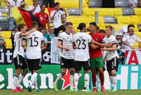 欧洲杯-C罗传射 2将摆乌龙 德国4-2逆转胜葡萄牙_手机新浪网