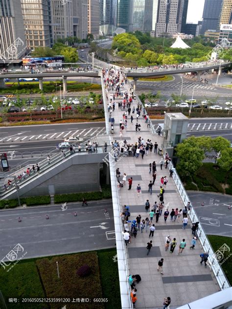 2024陆家嘴游玩攻略,陆家嘴天桥是上海最大的人行...【去哪儿攻略】