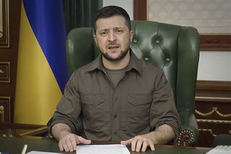 乌克兰总统泽连斯基解除乌总检察长及国家安全局局长职务