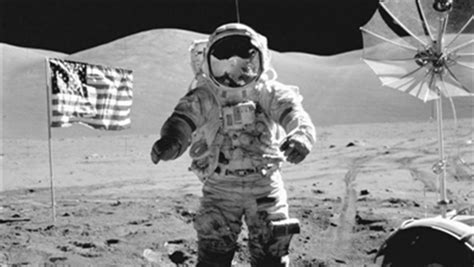 科学家：“阿波罗”登月真实性证据满满，月球上有大量遗留物_绿政公署_澎湃新闻-The Paper
