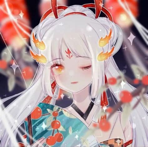 带符的女生动漫头像古风