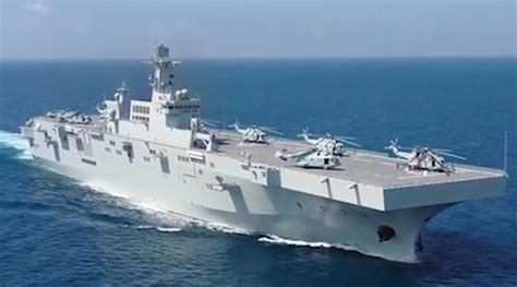 075二号舰服役在即，中国海军两栖攻击舰进展神速，075或建造8艘_凤凰网