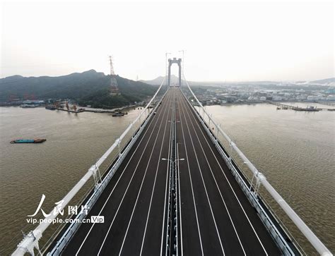 江苏镇江：我国首座公铁两用悬索桥五峰山长江大桥开通在即--读图--首页