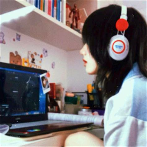 头像慵懒非主流女生