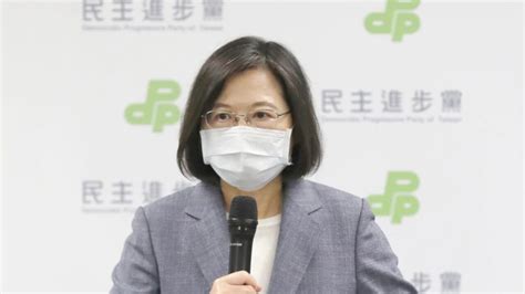 台湾“九合一”选举登场，全台22县市改选，蓝绿白阵营“开战”__财经头条
