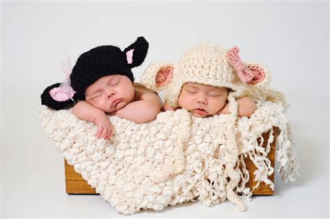 怎么给萌哒哒的双胞胎男宝宝起名字 -好名字网